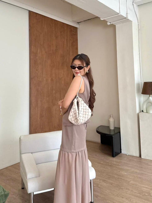 V-neck Sleeveless Blouse With Skirts Sets